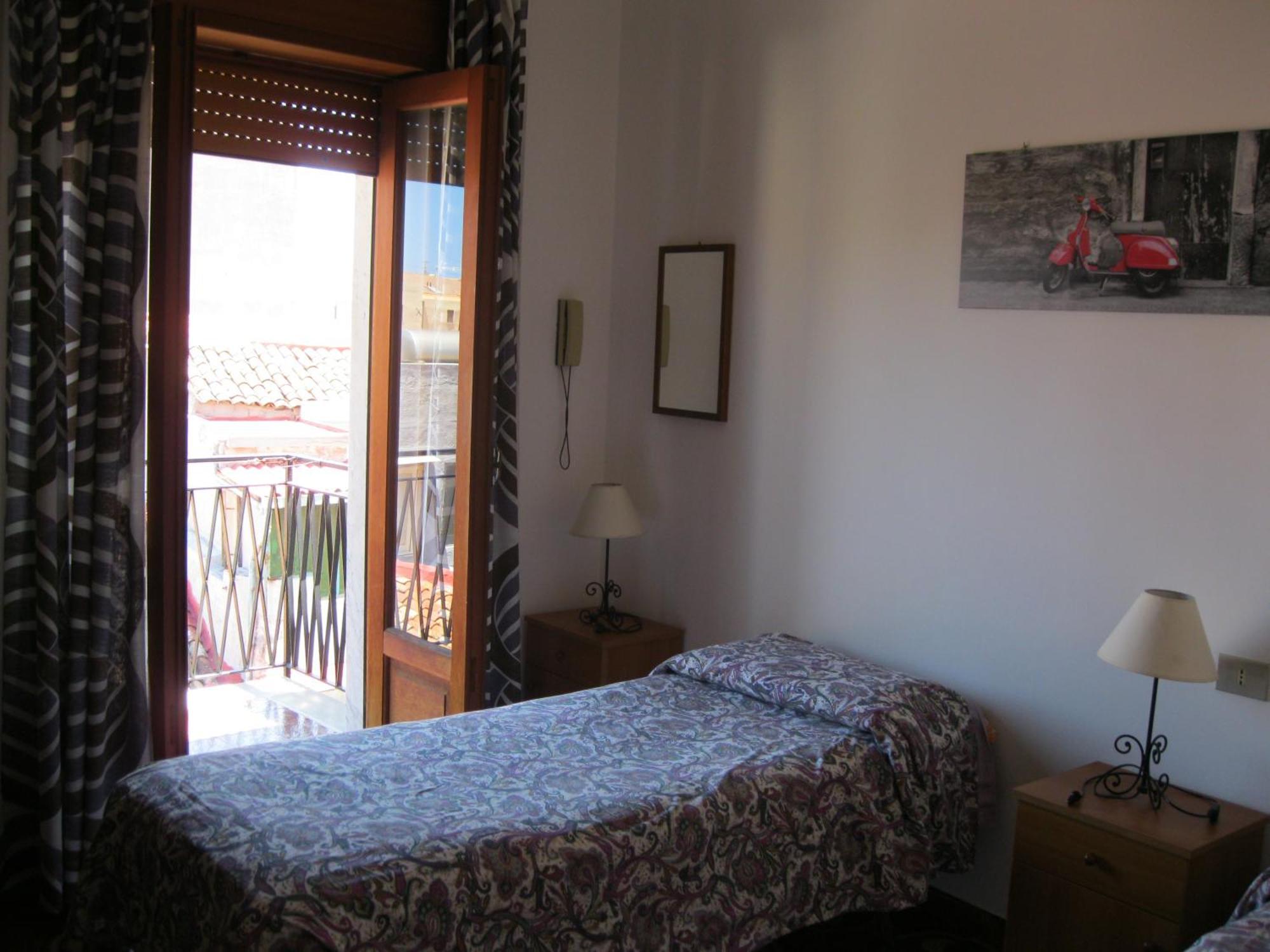 Hotel California Milazzo Room photo