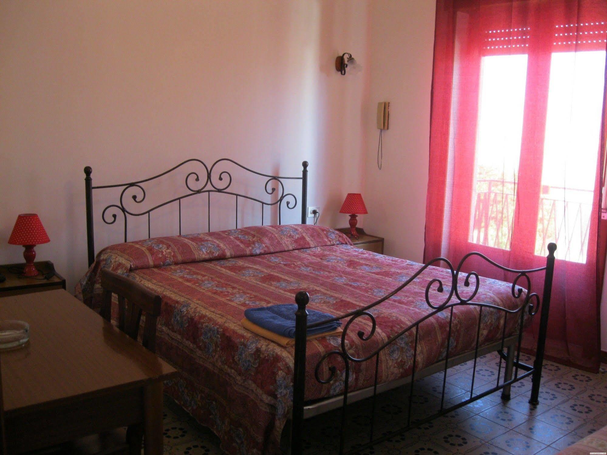 Hotel California Milazzo Exterior photo